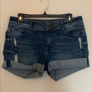 Hudson Ruby Shorts size 30 super cute distressed
